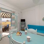 Blue * Finikounta