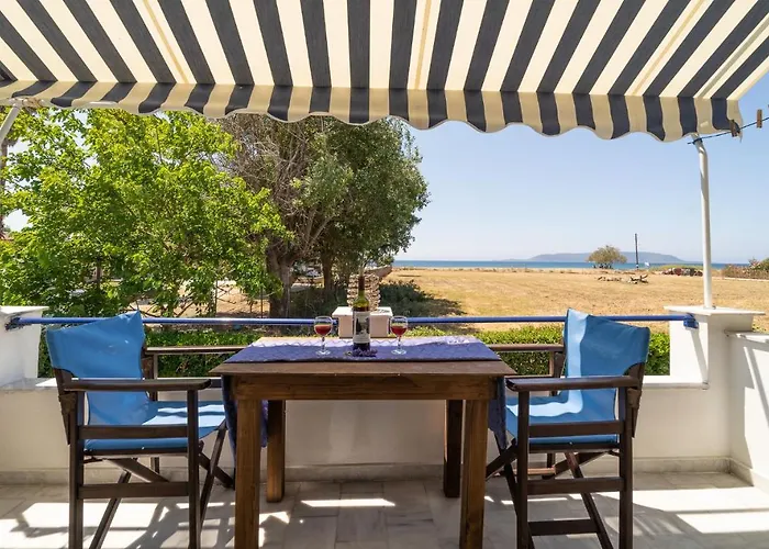 Blue Apartamento Finikounta